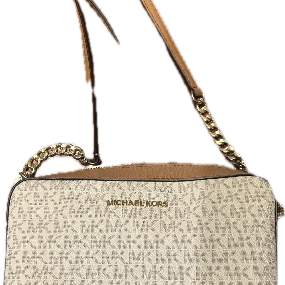 Michael Kors Beige and white Crossbody or shoulder bag purse with gold chain - Picture 3 of 7